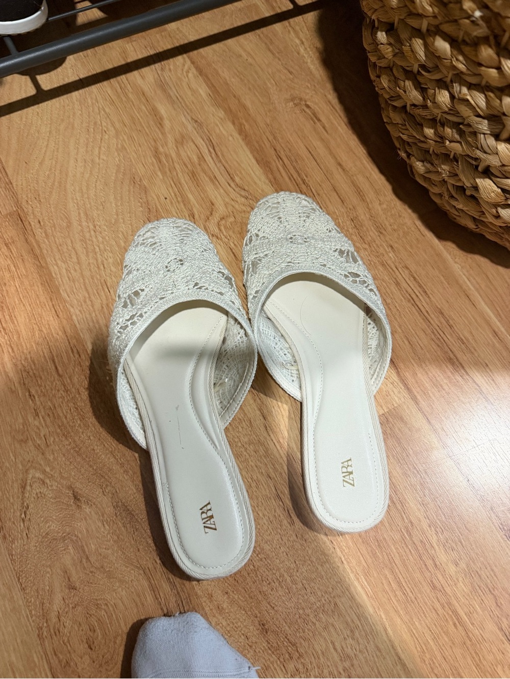ZARA Cream Crochet Slide Mules